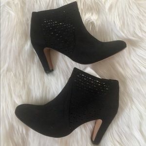 XOXO Black Faux Suede Ankle Boots-Size 8.5